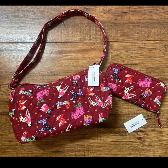 VERA BRADLEY Crossbody Holiday Hounds Christmas Dogs Purse and Wallet NWT - Picture 1 of 7